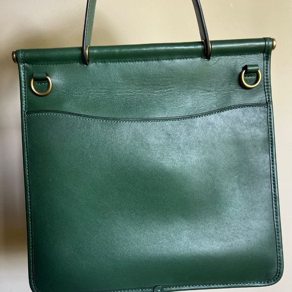 Coach Willis - Picture 3 of 8